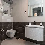 Tomasi One Konukevi