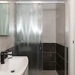 Tomasi One Konukevi