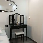 Tomasi One Konukevi 3*